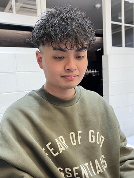 髪屋 紬 メンズ/メンズカット/メンズパーマ/スペインカール