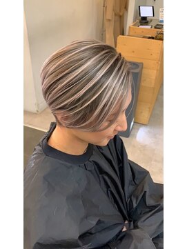 テラ 仙台(Tera) シャドールーツ　グラデーション　ショートカット