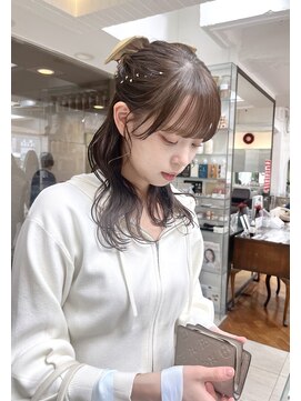 オブヘアージユウガオカ(Of HAIR Jiyugaoka) 【卒業式ヘア】