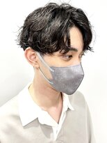 モリオフロムロンドン 松戸店(Morio from London) 【松戸 アイダ】センターパート×メンズパーマ 刈り上げツーブロ