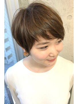 ドアベルヘアリビング(Door Bell hair Living) ドアベルゲスト×抜け感　オン眉ショート