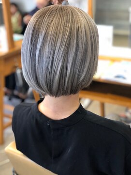 グッドネイバーズ 銀座(GOOD NEIGHBORS) 【GN銀座店】《ミニマムボブ》×《透明感》×《ホワイトグレー》