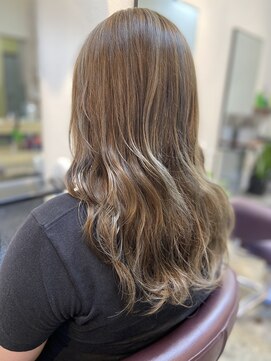 たけうち美容院 ハイライトカラー