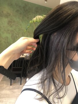 ジャガラ 千葉駅北口店(JAGARA) ダークグレー×イヤリングカラー