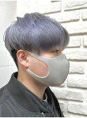 メンズハイトーンシルバーカラー刈り上げマッシュ