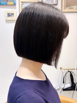 シー バイ ロンド 新宿(Sea by Lond) ショートボブ×ショコラアッシュ【モード/新宿/髪質改善】