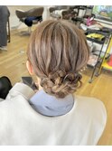 dot.  結婚式お呼ばれアップスタイル