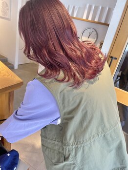 イロ(iiro)の写真/自慢のカラーが映えるカット技術＊重くなりすぎないトレンドヘアを、自宅でも再現できるように仕上げます。