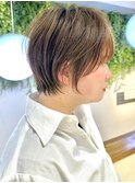 美髪シアーカラーピンクブラウンショートカット切りっぱなしボブ