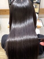 キートスバイガーランド (Kiitos by Garland)&nbsp;黒髪ストレート縮毛矯正サラ艶ロングヘア髪質改善