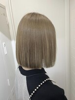 エイス 梅田 中津(Ace)&nbsp;きりっぱなしボブ　ハニーシルバー