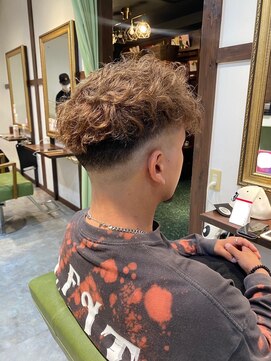 ネウィサリュー 立川(newi saLyu) メンズ/メンズカット/フェード/パーマ/ツイストスパイラル/学割