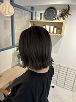 ラソニシカサイ(Lazo nishikasai)&nbsp;ブルーハイライト切りっぱなしボブ