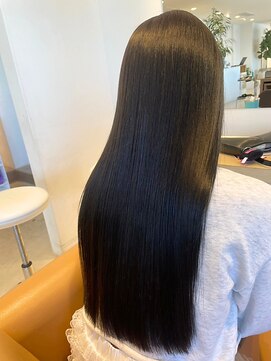 トリッカバルコニー ハヤマ(tricca Balcony Hayama) 髪質改善トリートメント/美髪/艶髪