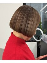 ジエクトアイロ 江坂駅前 似合わせショート/フェザーショート/細めハイライト