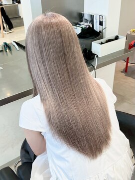 ラック 表参道(LUCK) シルバーベージュ/ケアブリーチ/ブリーチ/表参道/原宿