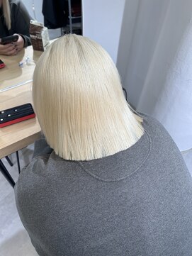 レブ 難波店(REV.) 髪質改善/ブリーチ/ダブルカラー/韓国/インナーカラー/難波