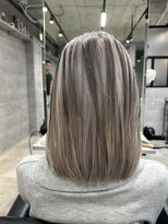 ルイス(L'wis)&nbsp;シルバー＋グレーブラックのアンブレラカラー♪朝長