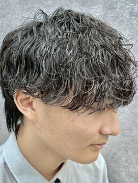 グロップ 町田(GLOP) 学生人気のメンズ波巻きパーマ
