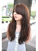 アンニュイバングの個性派ロング