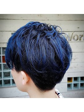 ティキ ヘアーワークス(TiKi Hair Works) クールベリーショート　1