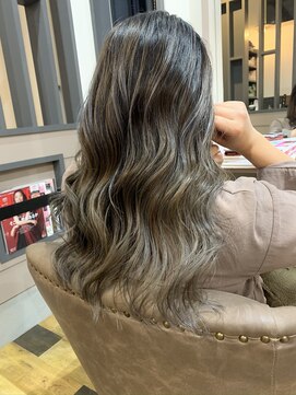 美容室 エイミー(H'Amie) バレイヤージュグラデーション