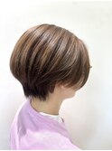 ３０代４０代５０代ハイライトショートスタイル