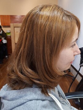 ヘアーフリーティー Hair freety 切りっぱなしボブonワンカール