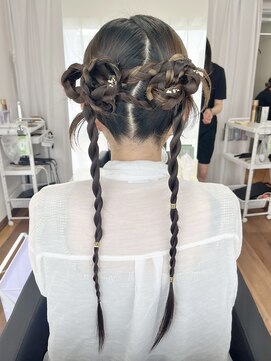 オウン(AUN) タイトアレンジ