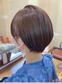 ショートボブ