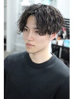 マーズ(MARS) センターパート×波巻きツイストスパイラル/大人メンズヘア