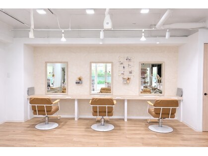 シュシュバイジャガラ 千葉駅北口店(chou chou byJAGARA)の写真