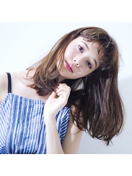 アットラブ バイ ベル(at'LAV by Belle) 重軽ロブ スタイル［Belle原宿］