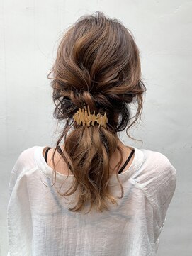 トルネード(TORNADO) パーティーヘア 結婚式ヘア 二次会ヘア アレンジアップスタイル