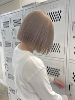 サンク 原宿 表参道(cinq)&nbsp;ダブルカラーミニボブインナーカラーベージュカラーケアブリーチ