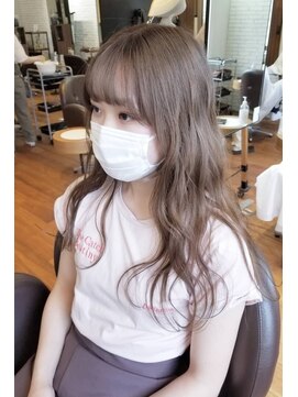 ミミ ブランシェ(Mimi Branche) 担当☆深沢和弥/ブリーチ/イルミナカラー/ハイトーン/横浜