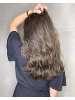 アルカナ 明治神宮前原宿(ARCANA)&nbsp;ハイライト　インナーカラー　デザインカラー　ホワイトベージュ