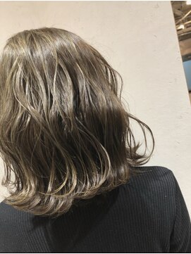 フェリア 渋谷(Feria) 【Feria 渋谷】ブラウン×ナチュラルハイライト "Tsuyuki"