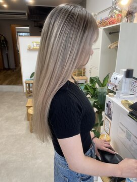 オリビアヘアー(OLIVIA HAIR) ハイトーンミルクティーベージュ