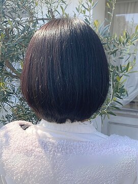 リリー(Rilie) 艶髪透明感カラー/ボブ/ダークブラウン