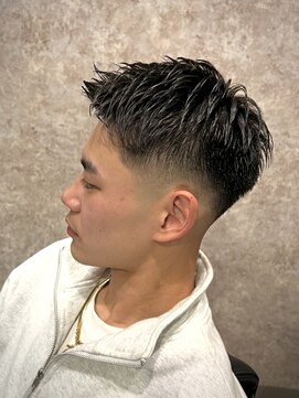 キタセンジュバーバー バイ ティーズ(KITASENJU BARBER by T's) 王道&短髪男子向け 超爽快スキンフェード