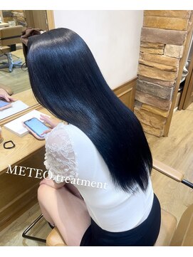 アロマ ヘアー ルーム 新宿3号店(AROMA hair room) ブルーブラック＋メテオトリートメントで極艶カラー♪♪