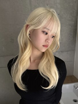 モニカ(MONIQA) ブロンド