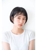 黒髪前髪短め
