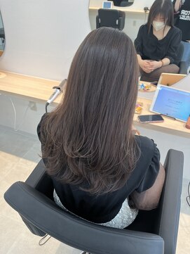 ソソ(soso.) ミディアムヘア/暗めカラー/グランマッシュ/木更津
