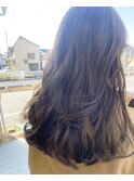 オリーブグレージュ