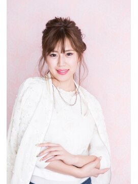 ヘアーアンドメイク ニュートラルアーチ(Hair&Make neutral Arch) 。*  く る り ん ♪   ふ わ ぁ っ   *。　イルミナ【 町田 】