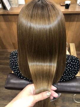 カットアンドスタイル クラウン(Cut&Style CLOWN) 【髪質改善ミネコラ】で髪質改善［横浜／横浜駅］