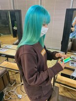 グリーンカラー　ターコイズブルー　ハイトーンロング