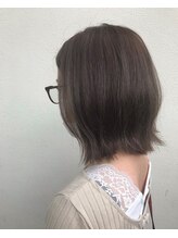 エミュー ラ ピエス(emu la piece) 外ハネボブ＋脱赤みカラー（濃厚グレー）